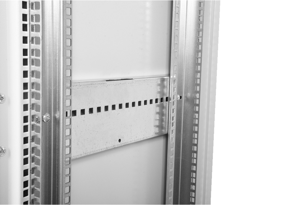 Шкаф телекоммуникационный напольный 38U (600 × 1000) дверь перфорированная 2 шт., цвет чёрный от ЦМО